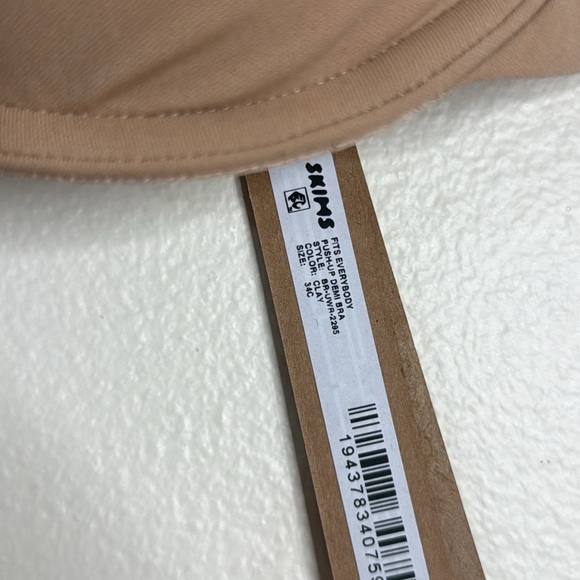 Skims fits everybody push up Demi bra in color clay size 34C - Picture 4 of 7